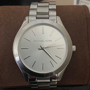 Michael Kors Runway MK3178 womens quartz watch